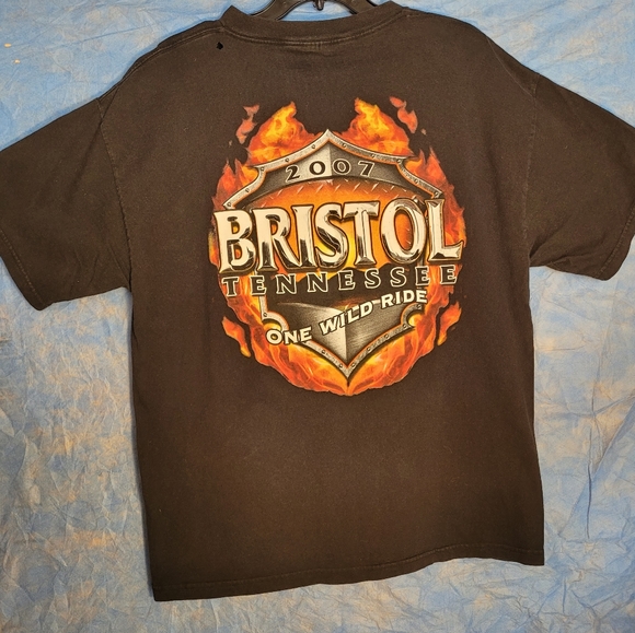 Vintage Bristol Motor Speedway T-shirt - Picture 3 of 5